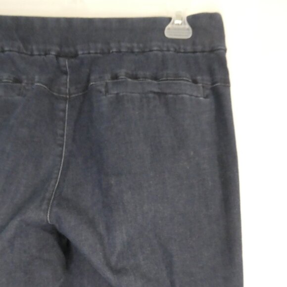 LEE - Style Wrap | size 14 medium | Blue Denim - Jean Capri Pants - Picture 12 of 16